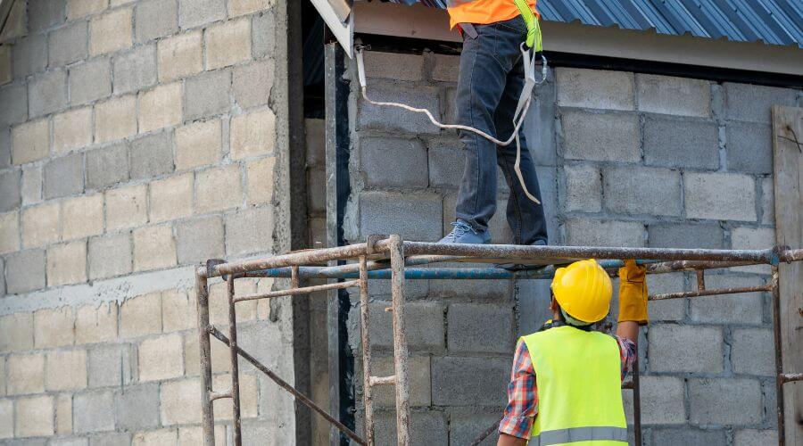 Professional gutter cleaning in Oakville, WA
